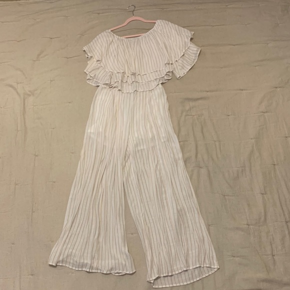 Yellow and White Flowy Two Piece Set - Picture 2 of 4